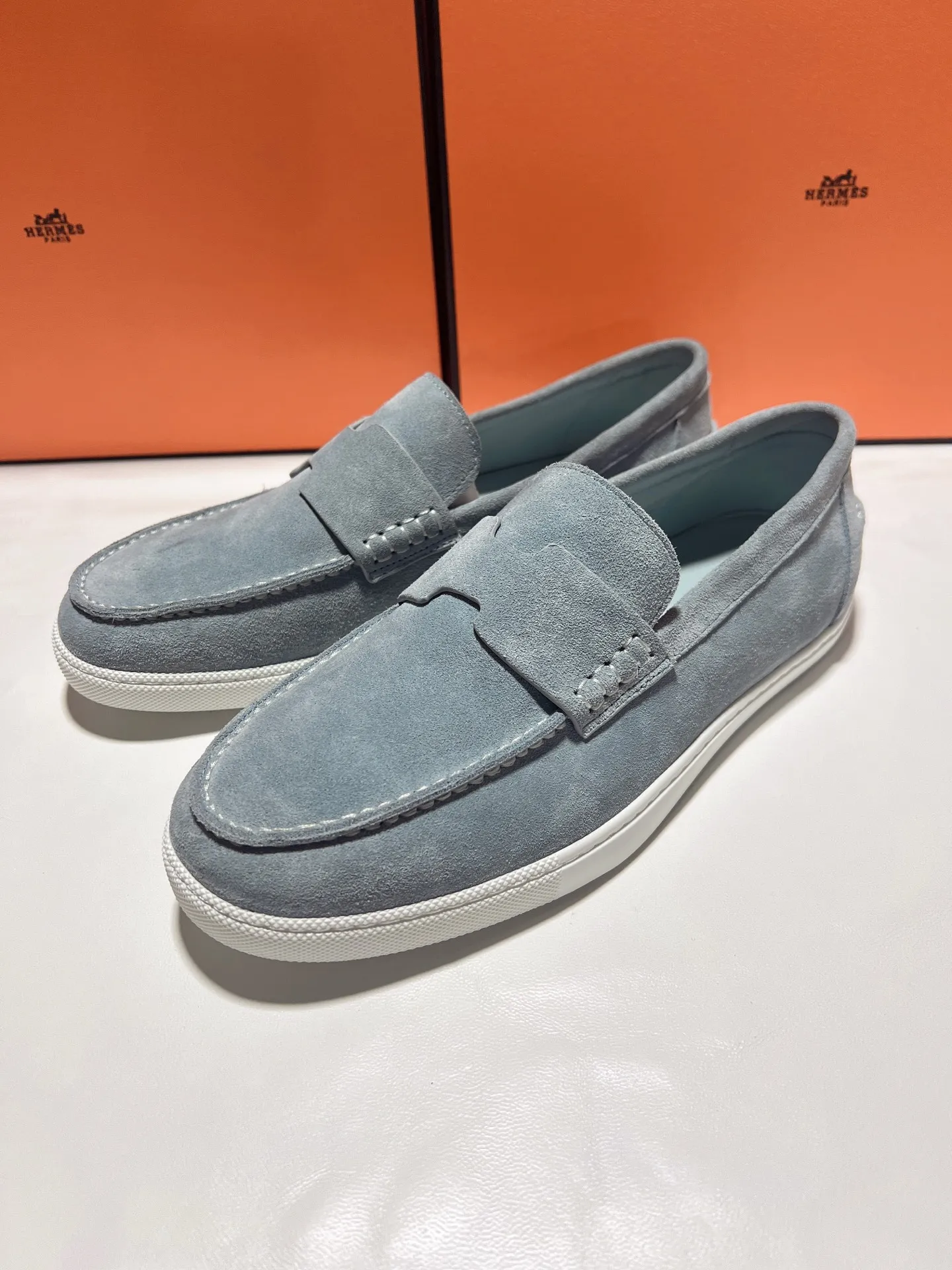 👟👟Ex-factory price 540👟👟 ♥2025 HERMES The latest hot model, the official website is developed simultaneously, original quality Size: Women's size 36/46